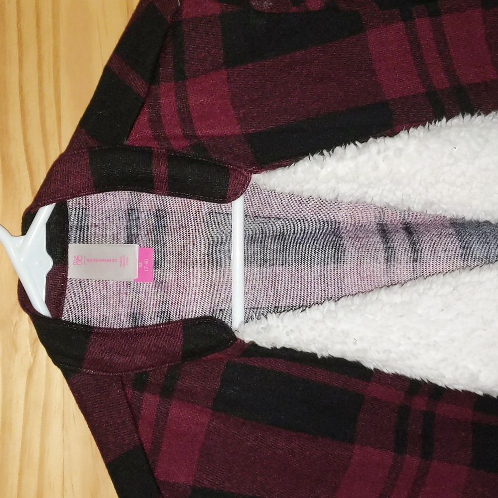 No Boundaries Open Front Red Black Plaid  Cardigan - Picture 3 of 5
